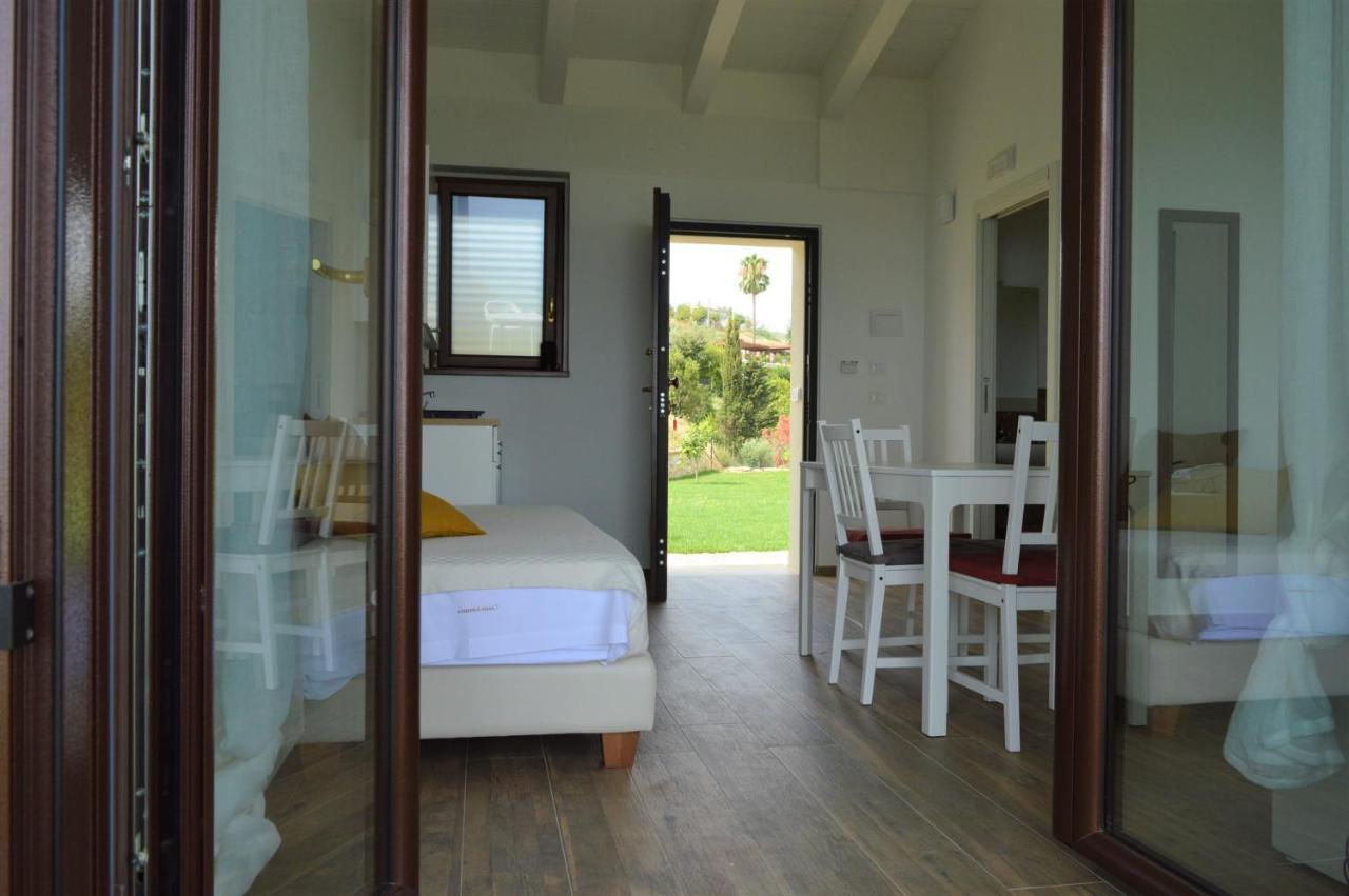 Casale Adriatico B&B Pineto Esterno foto